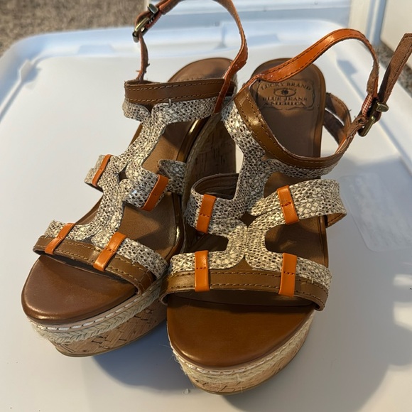 Lucky Brand Wedges - Picture 1 of 4